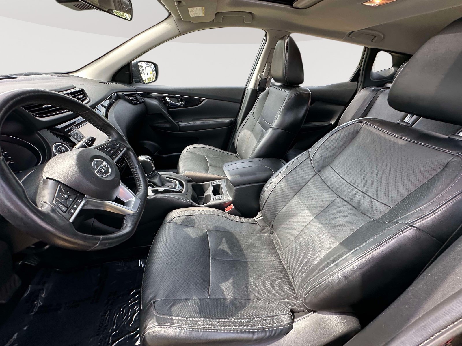 Used 2018 Nissan Rogue Sport SL w/ SL Premium Package AWD/4WD image 21