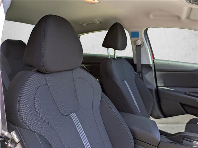 New 2026 Hyundai Elantra SE FWD image 21