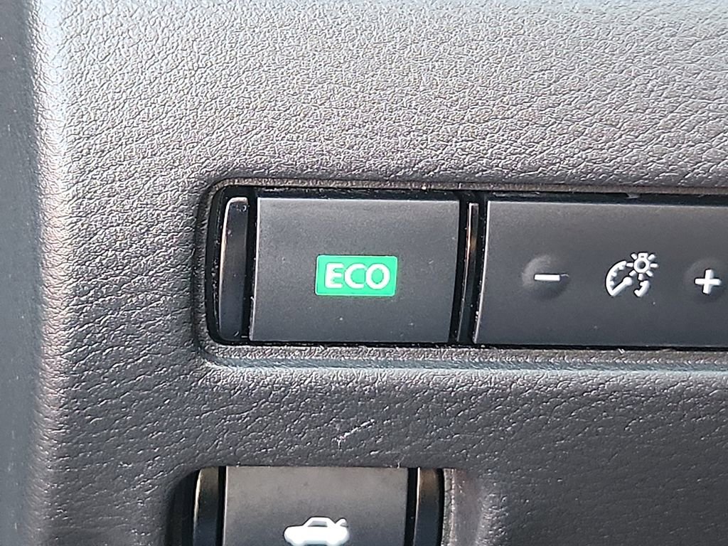 Certified 2022 Nissan Sentra SR w/ Midnight Edition image 23