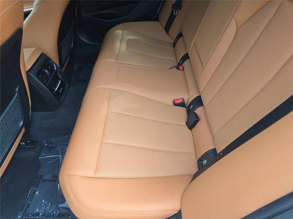 Used 2022 BMW 330e xDrive w/ M Sport Package AWD/4WD image 15