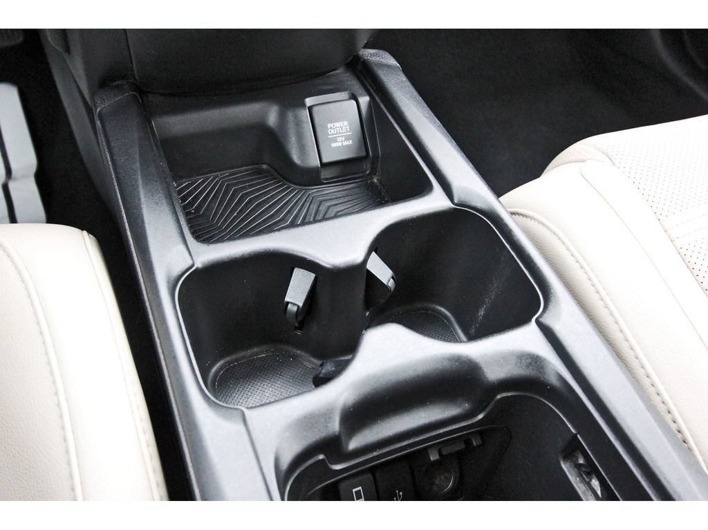 Used 2018 Honda CR-V Touring image 32
