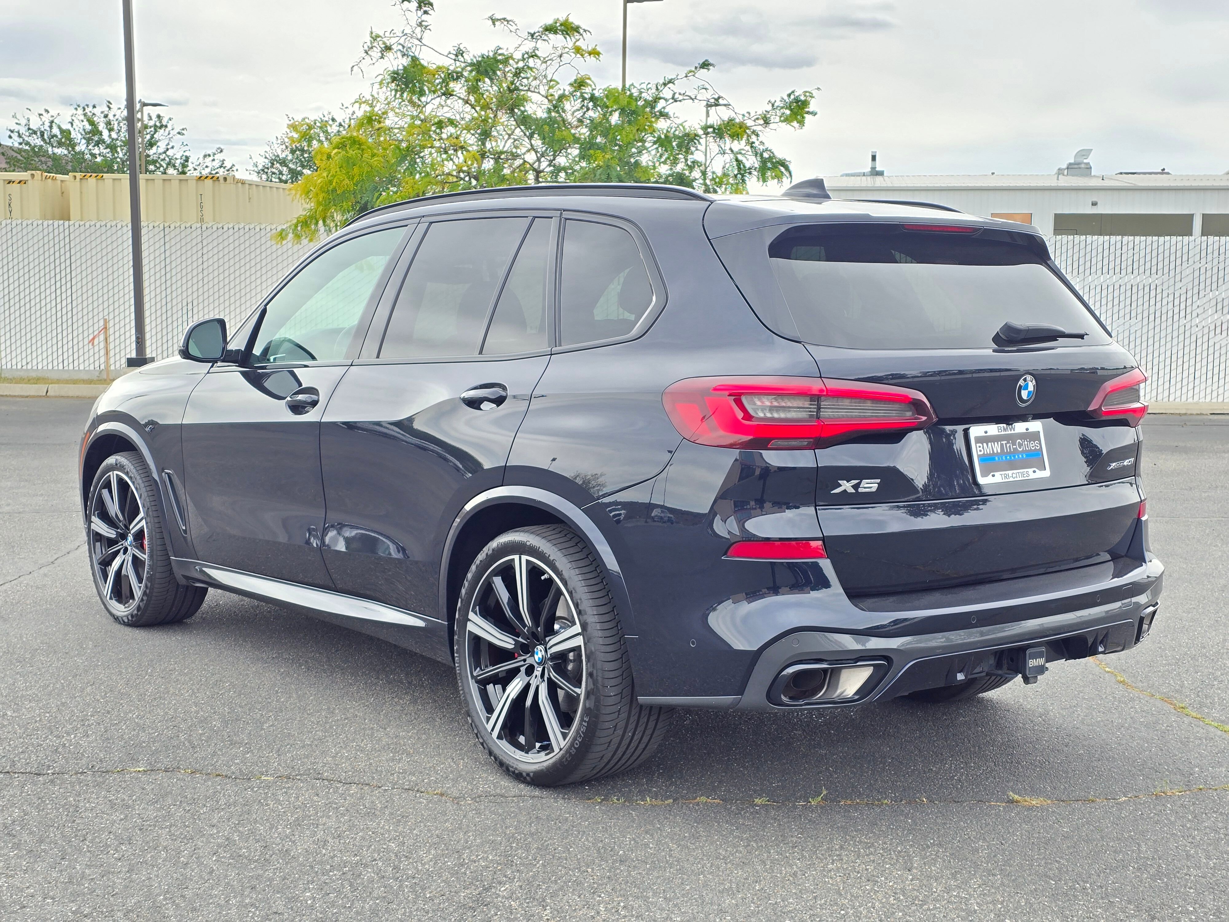 Certified 2023 BMW X5 xDrive40i w/ M Sport Package AWD/4WD image 36