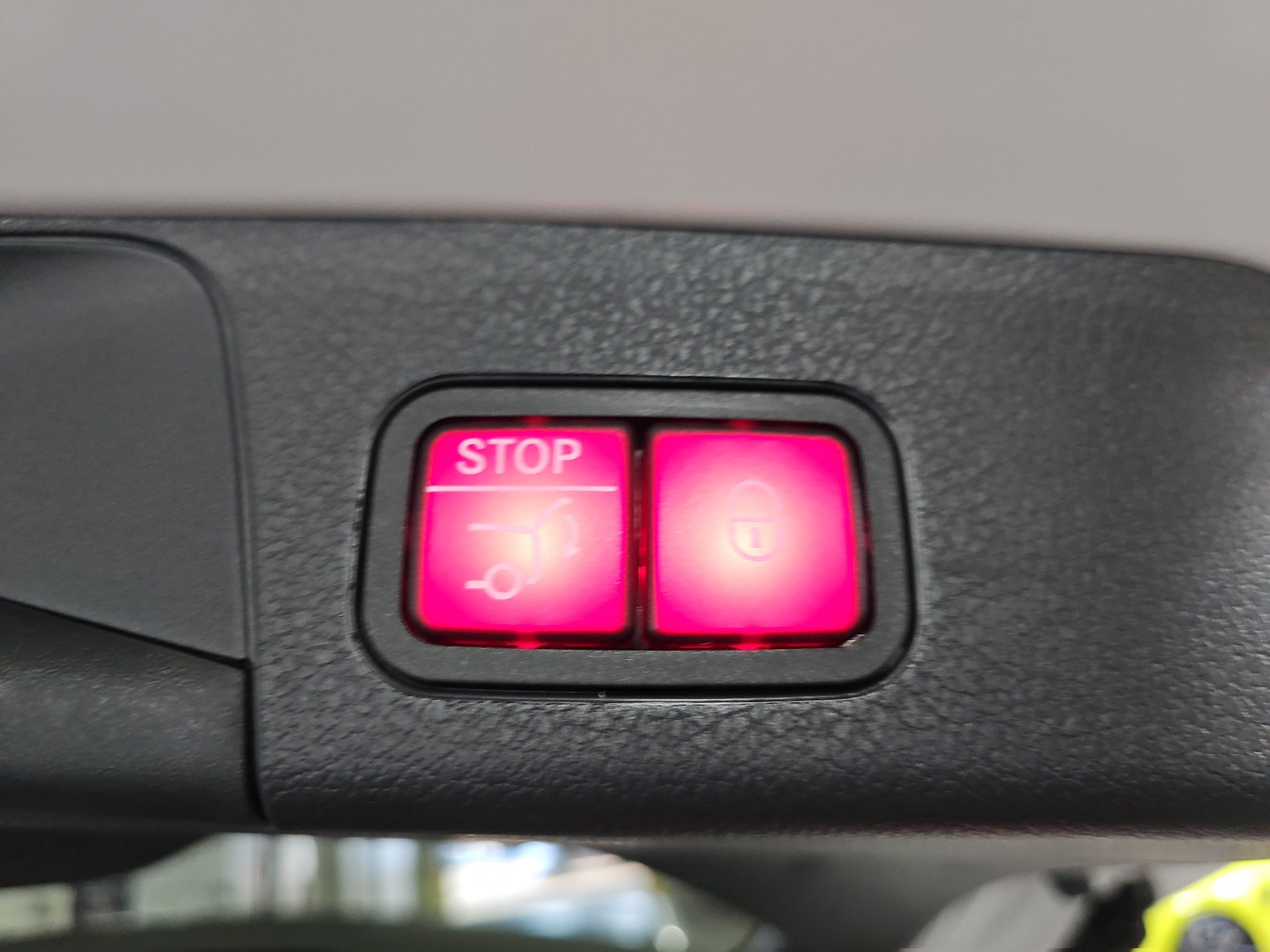 New 2026 Mercedes-Benz GLB 250 image 14