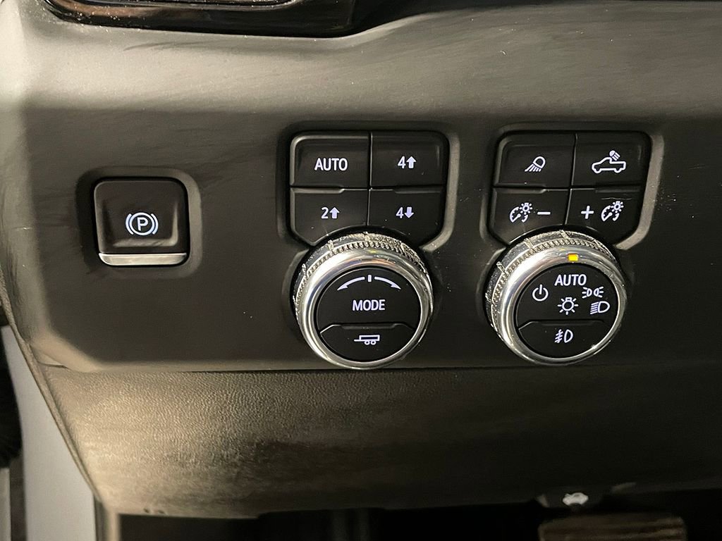 Used 2023 GMC Sierra 1500 AT4 w/ AT4 Premium Package AWD/4WD image 47