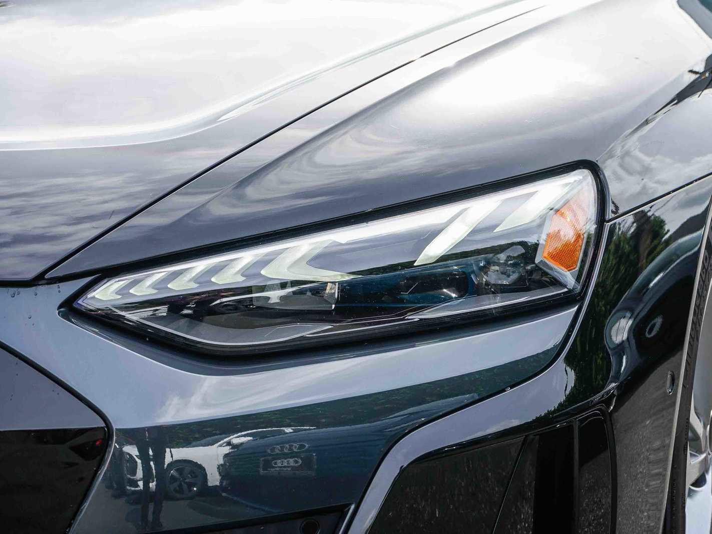 Used 2023 Audi e-tron GT Prestige w/ Prestige Package image 7