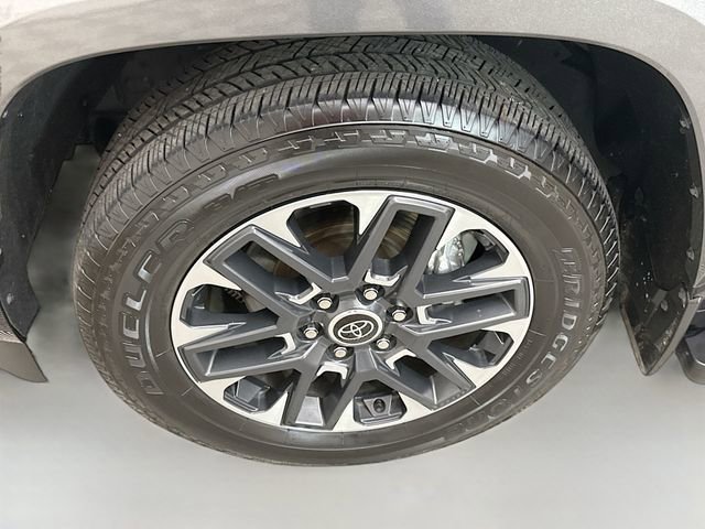 Used 2023 Toyota Sequoia Limited image 33