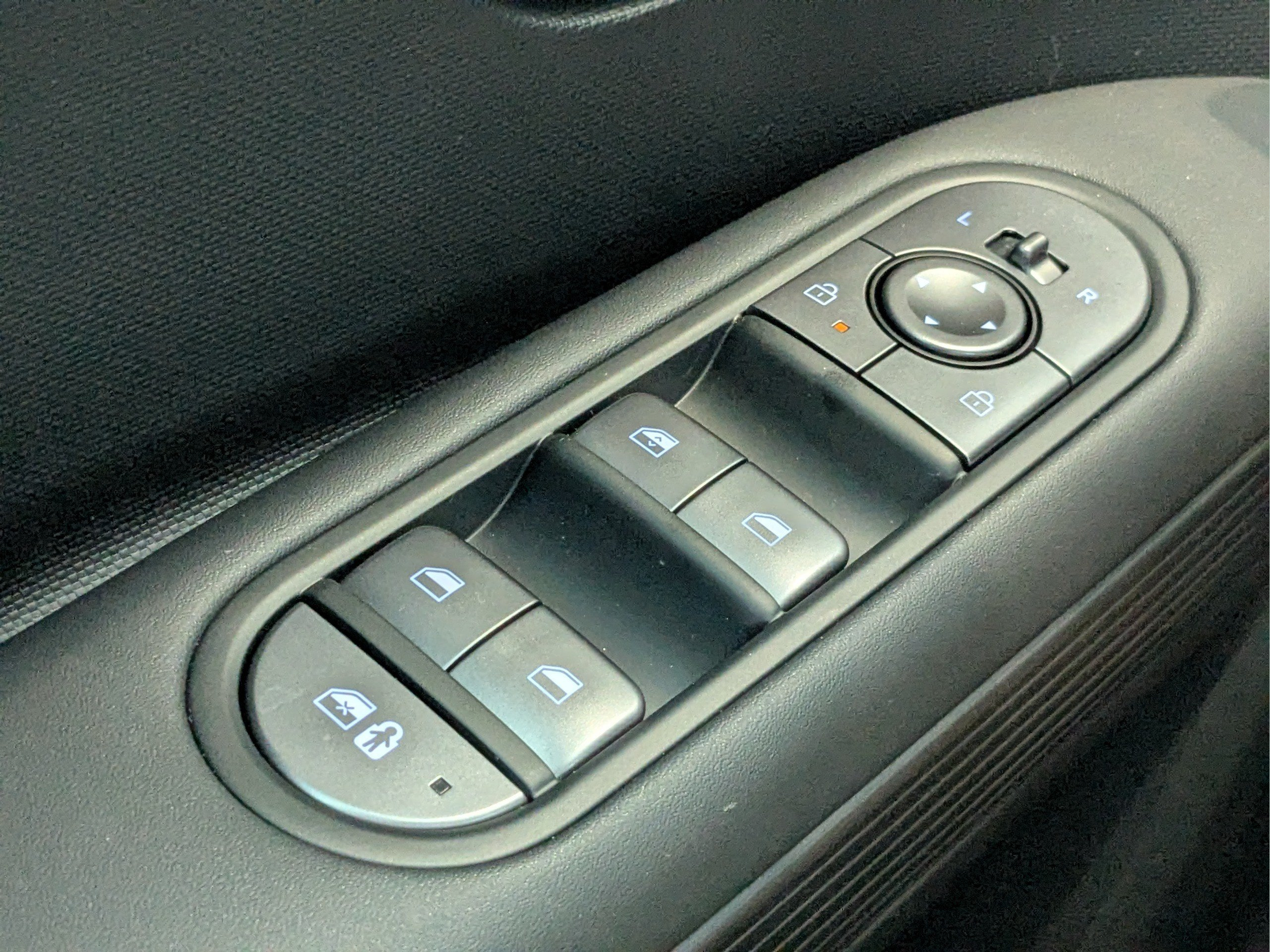 New 2027 Hyundai Ioniq 5 SE RWD image 28