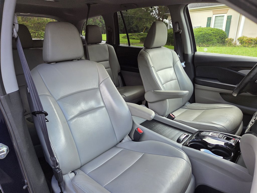 Used 2016 Honda Pilot Touring image 29