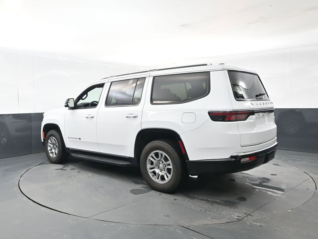 Used 2024 Jeep Wagoneer 4WD w/ Convenience Group I image 3