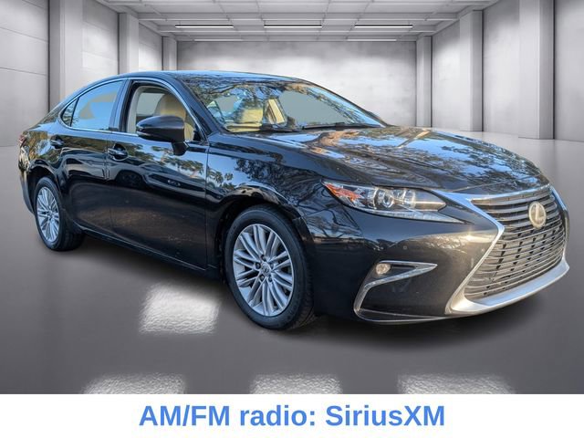 Used 2017 Lexus ES 350 w/ Premium Package image 3
