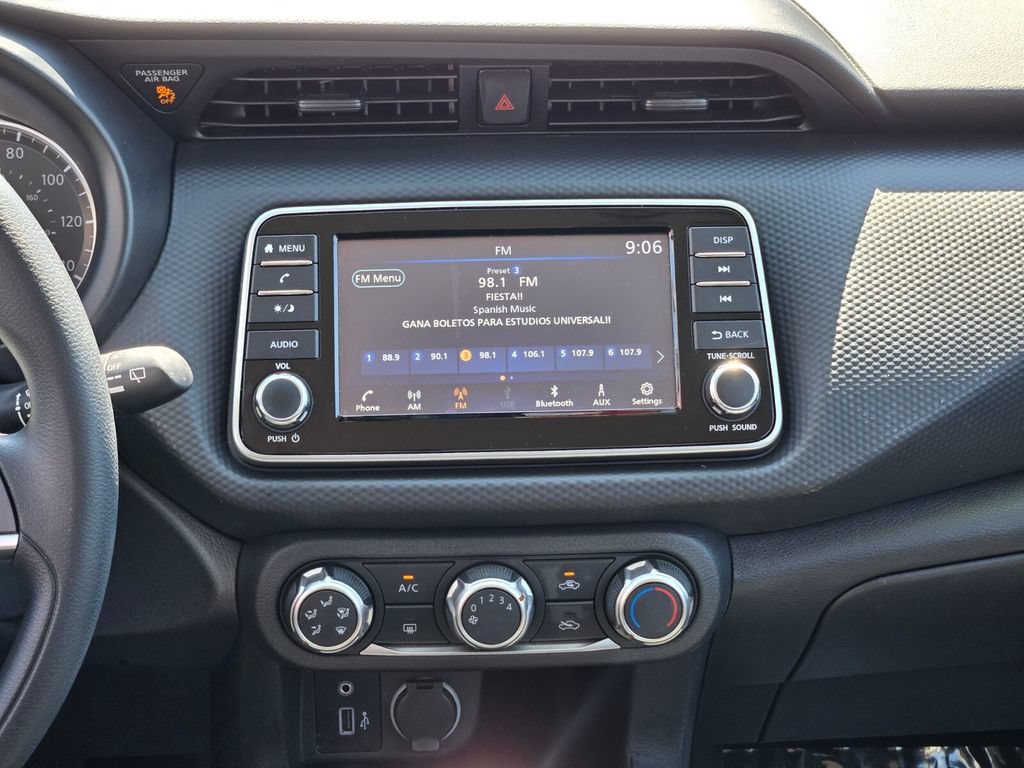 Certified 2021 Nissan Kicks S FWD image 15