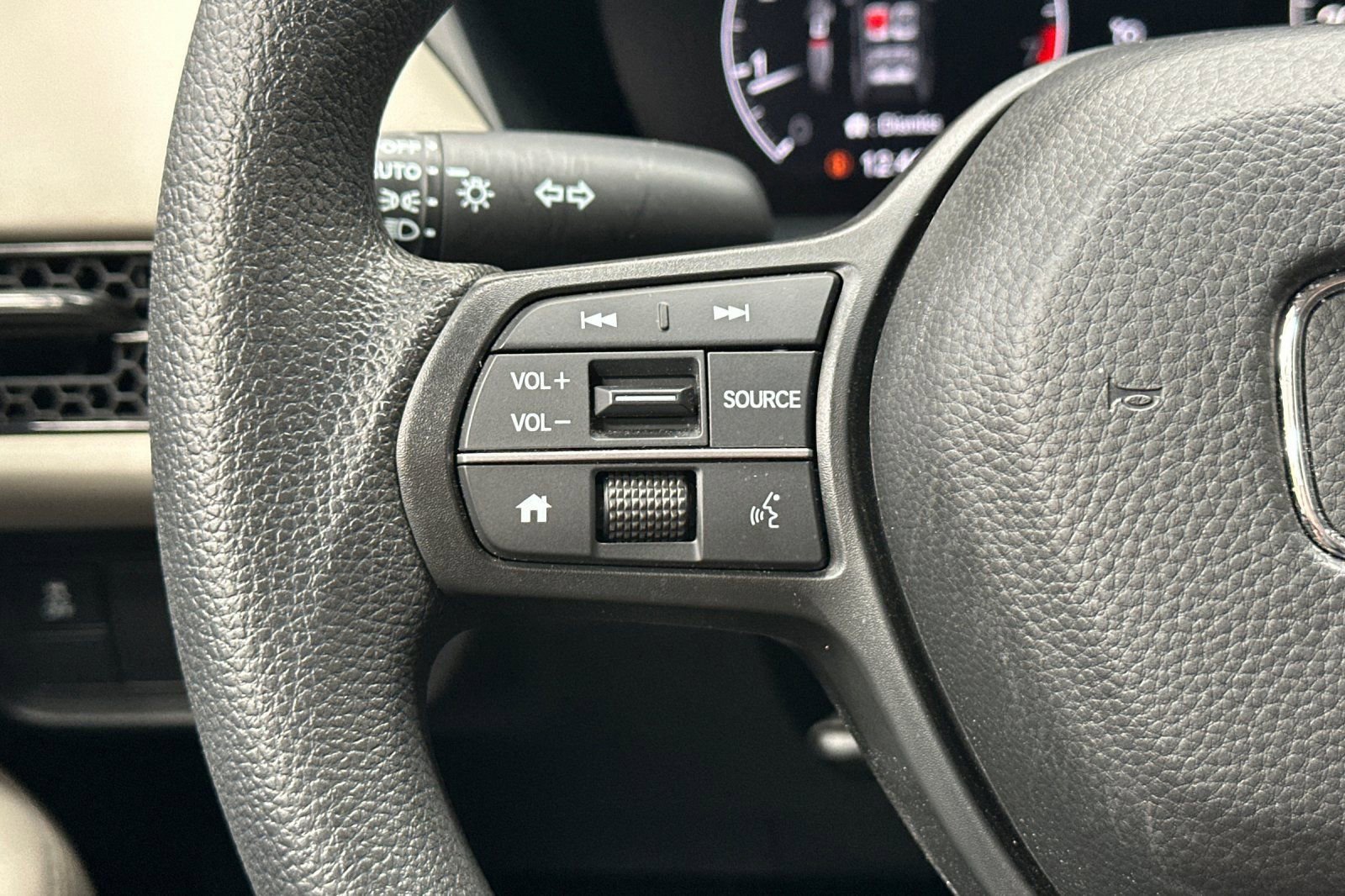 Used 2024 Honda HR-V LX image 35