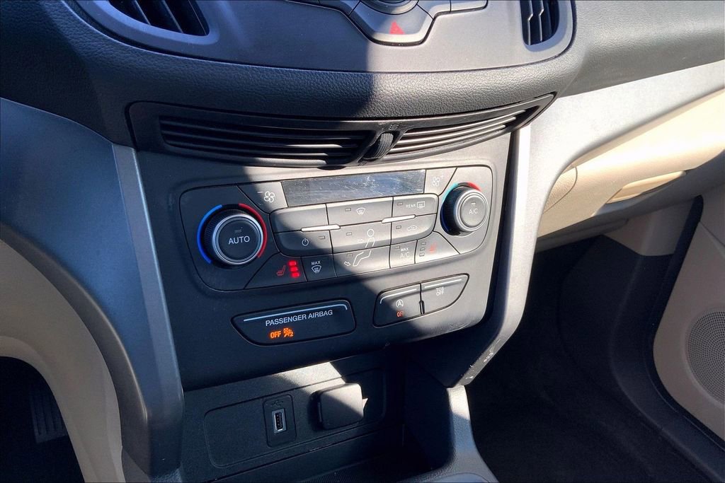 Used 2018 Ford Escape SE image 29