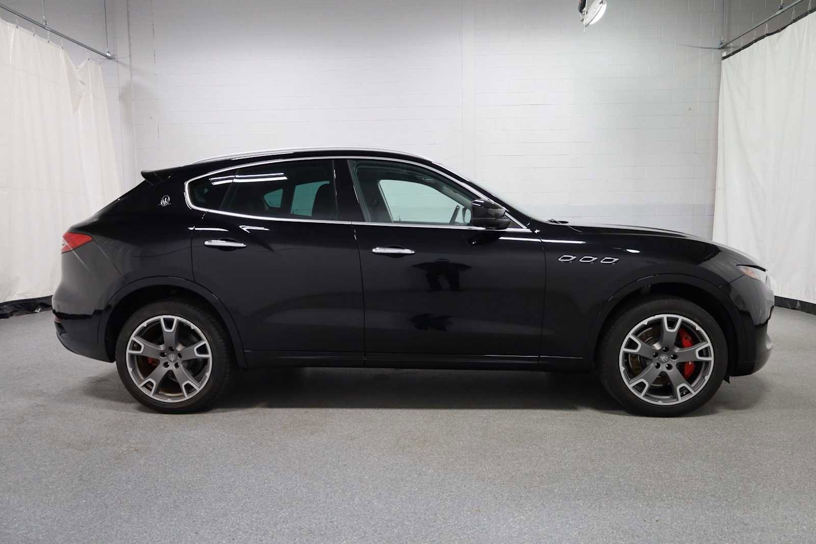 Used 2017 Maserati Levante S image 10