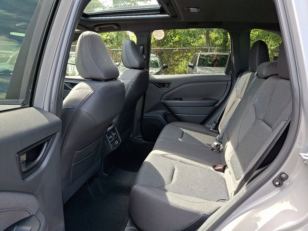 Used 2025 Subaru Forester Premium image 26