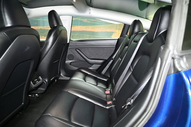 Used 2023 Tesla Model 3 Standard Range RWD image 46