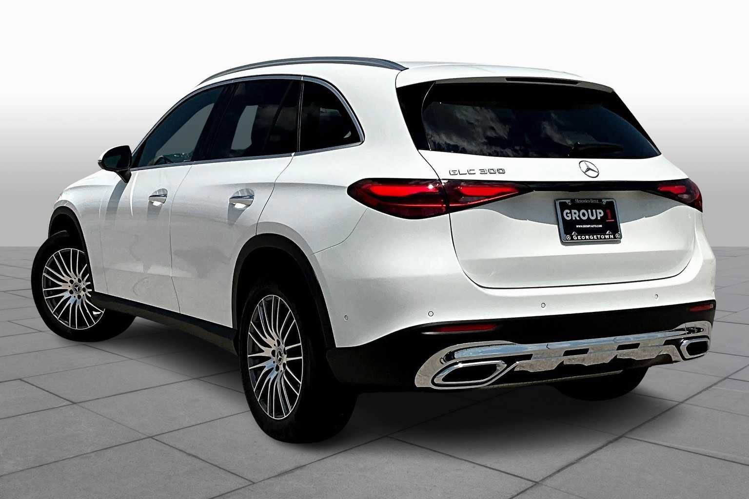 New 2025 Mercedes-Benz GLC 300 image 4