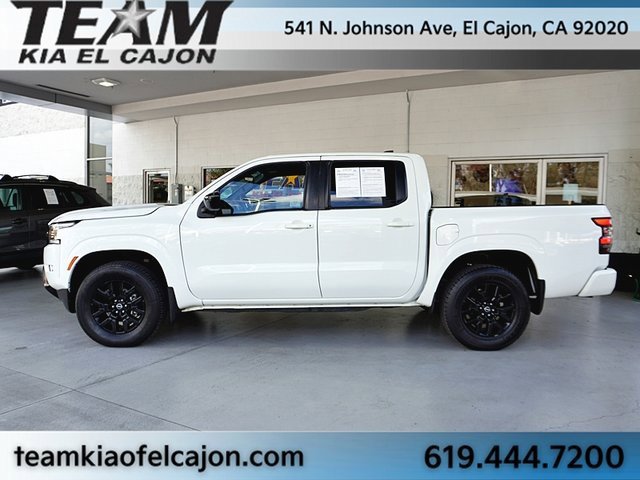 Used 2023 Nissan Frontier SV w/ Midnight Edition Package image 6