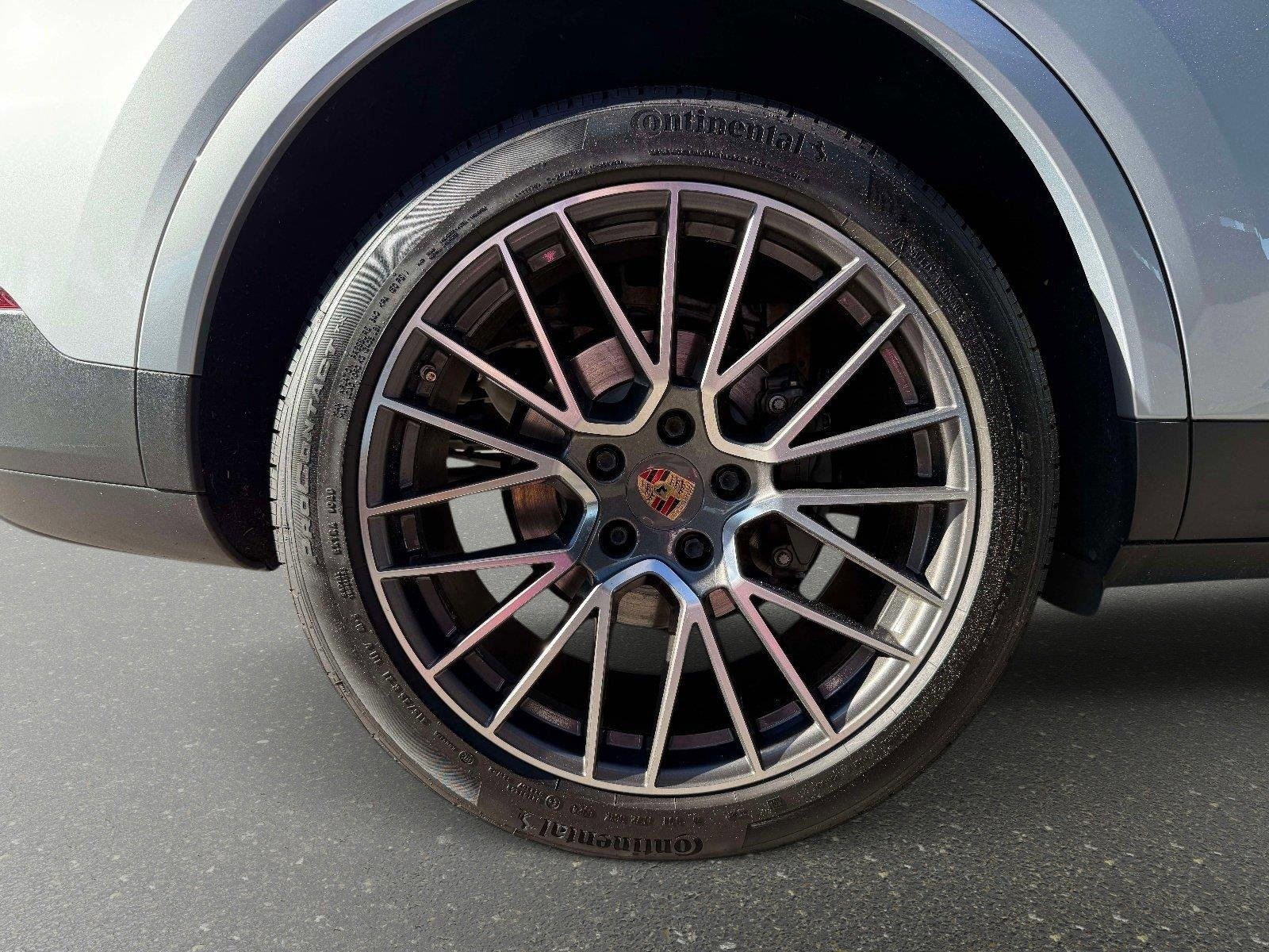 Used 2021 Porsche Cayenne S AWD/4WD image 19