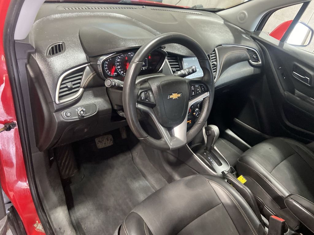 Used 2017 Chevrolet Trax LT w/ LT Convenience Package image 10