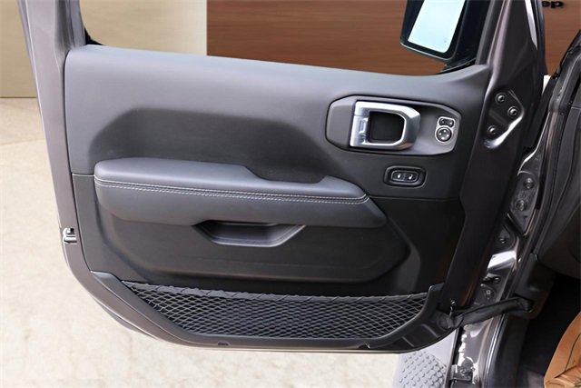 Used 2021 Jeep Wrangler Unlimited Sahara w/ Safety Group image 10