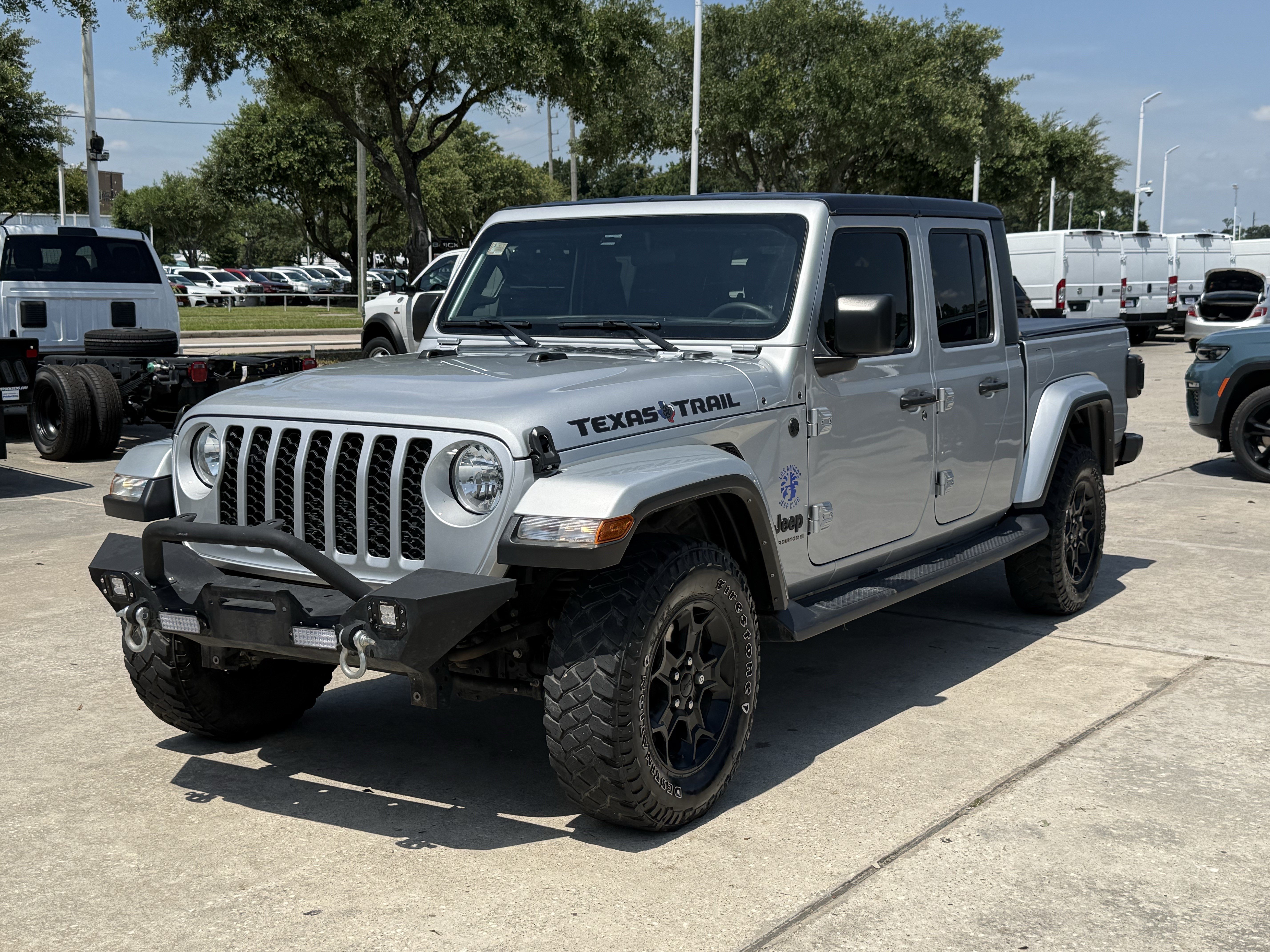 Used 2023 Jeep Gladiator Sport AWD/4WD image 10