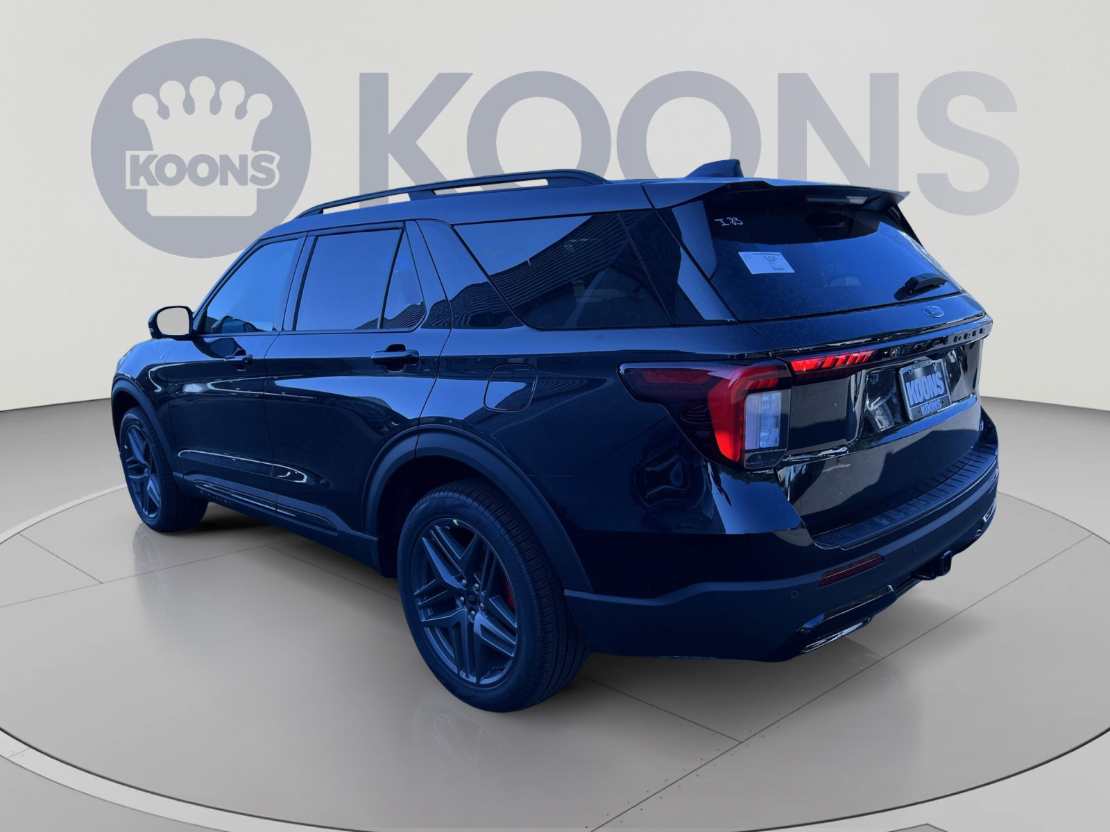 New 2026 Ford Explorer ST-Line w/ ST-Line Street Pack AWD/4WD image 8