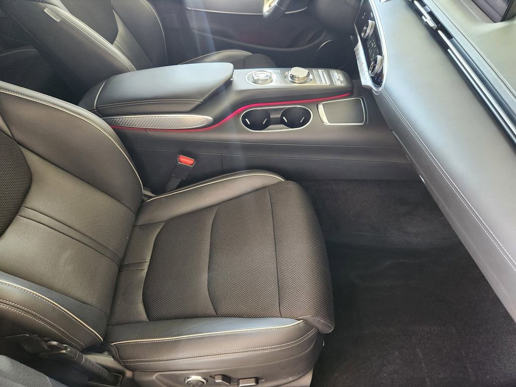 Used 2023 Genesis GV70 2.5T Sport Prestige w/ Sport Prestige Package image 13