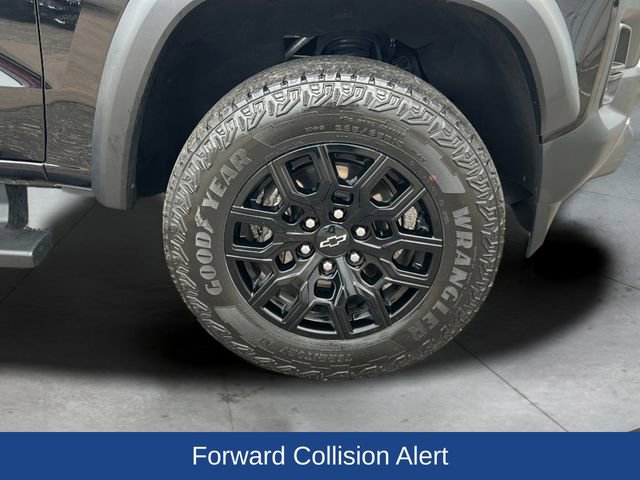 Used 2023 Chevrolet Colorado Trail Boss AWD/4WD image 29