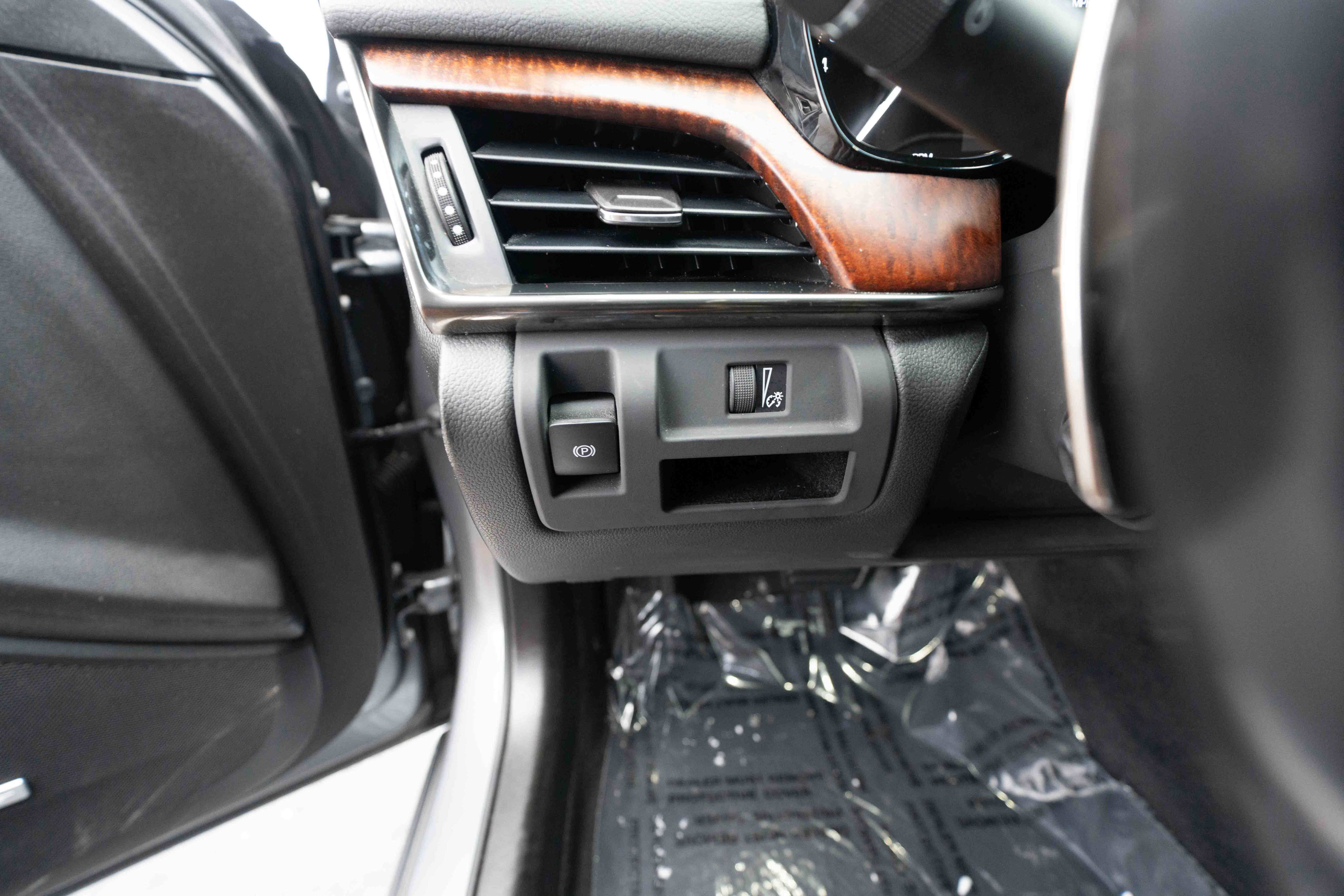 Used 2019 Cadillac CTS Luxury image 11