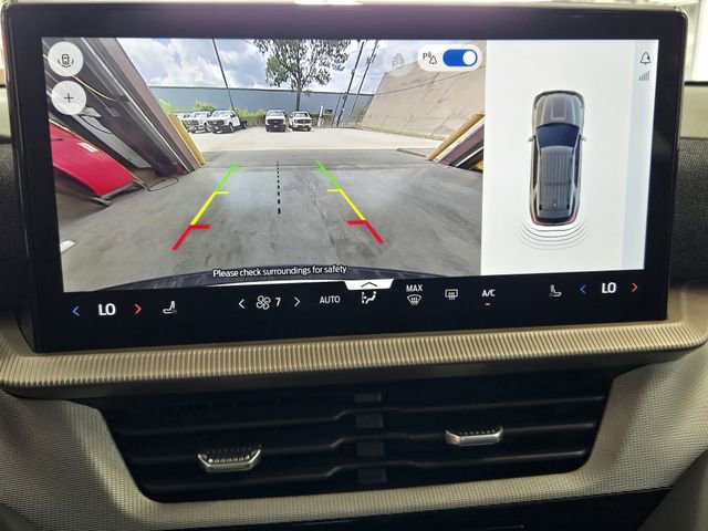 New 2026 Ford Explorer Active RWD image 14