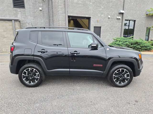 Used 2023 Jeep Renegade Trailhawk AWD/4WD image 27
