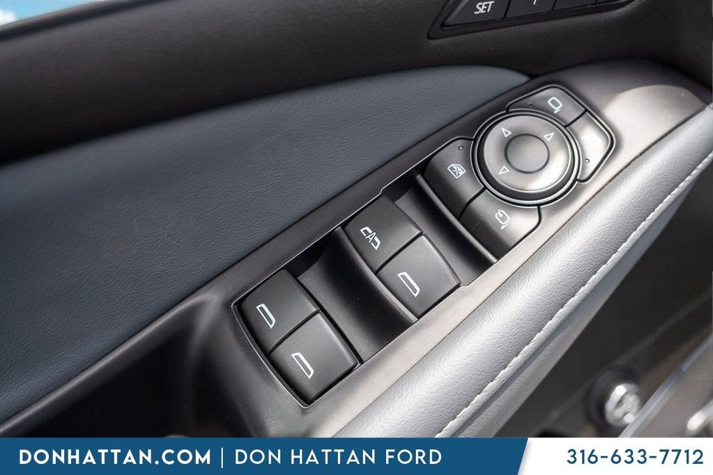 Used 2021 Buick Enclave Premium w/ Surround and Sites Package image 16