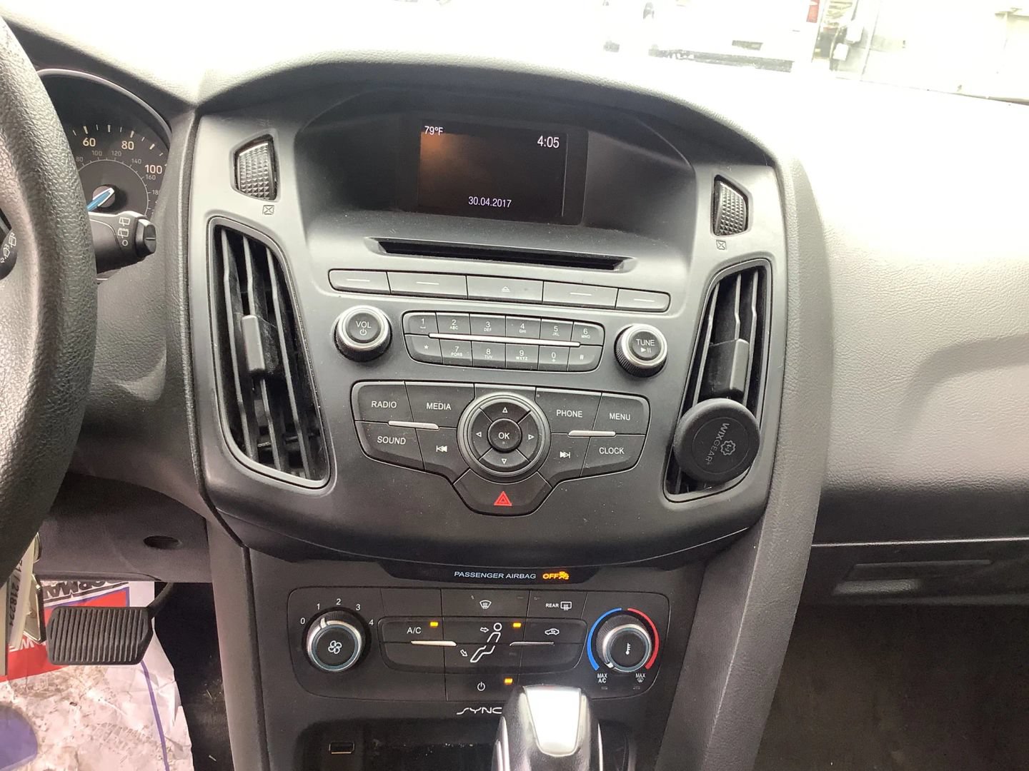 Used 2016 Ford Focus SE FWD image 19