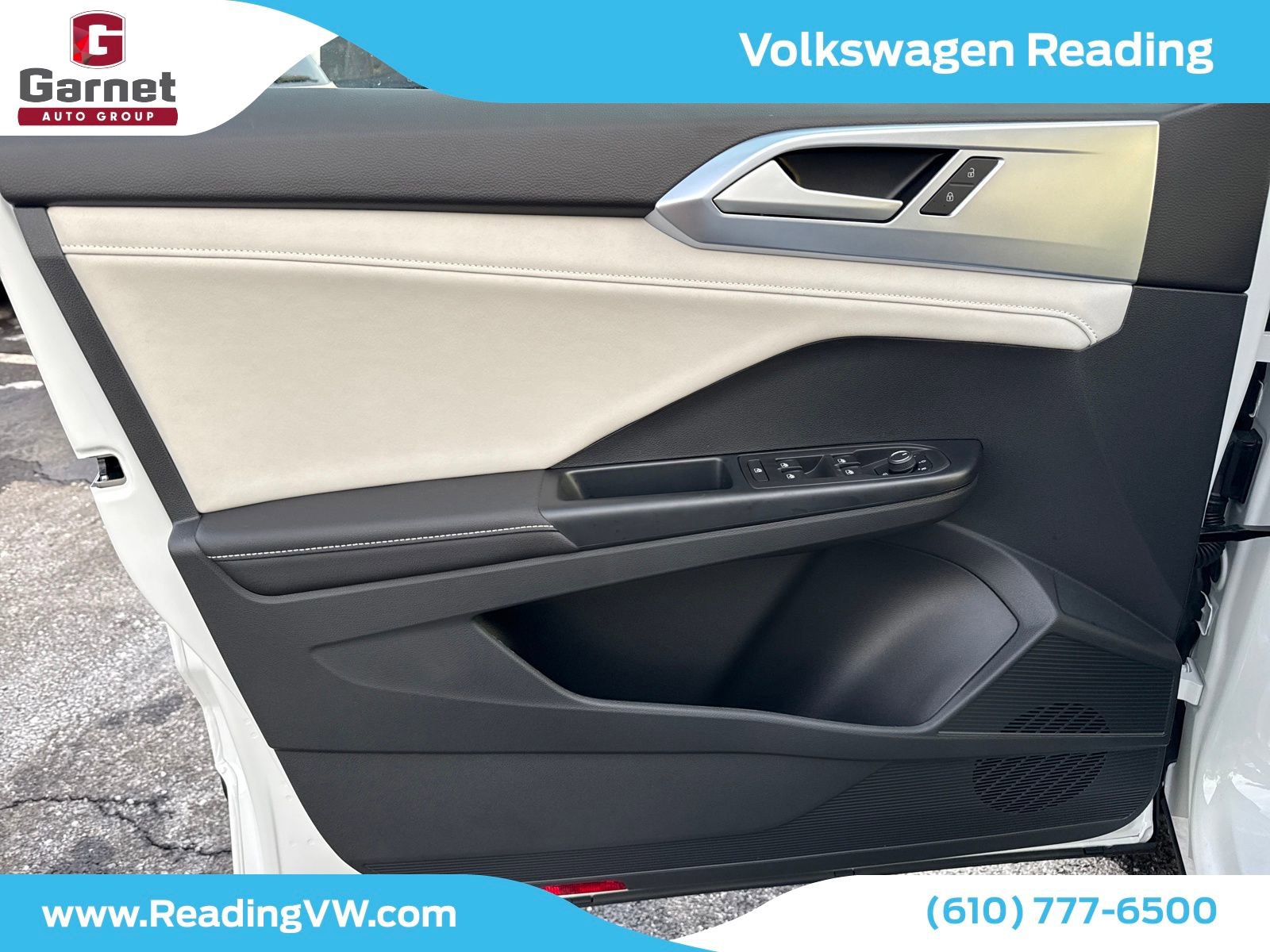 New 2026 Volkswagen Taos SE image 12