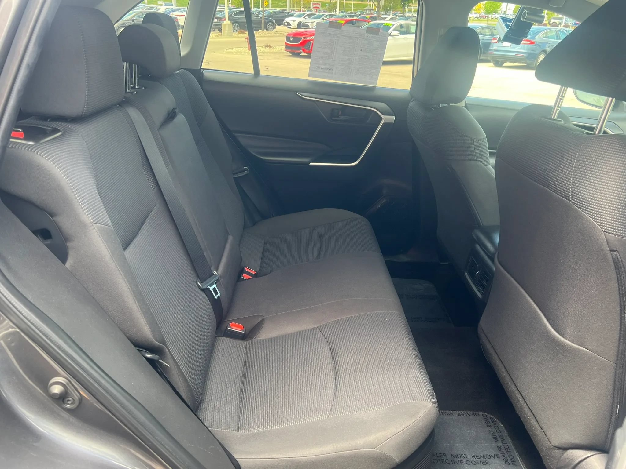 Used 2022 Toyota RAV4 LE AWD/4WD image 7