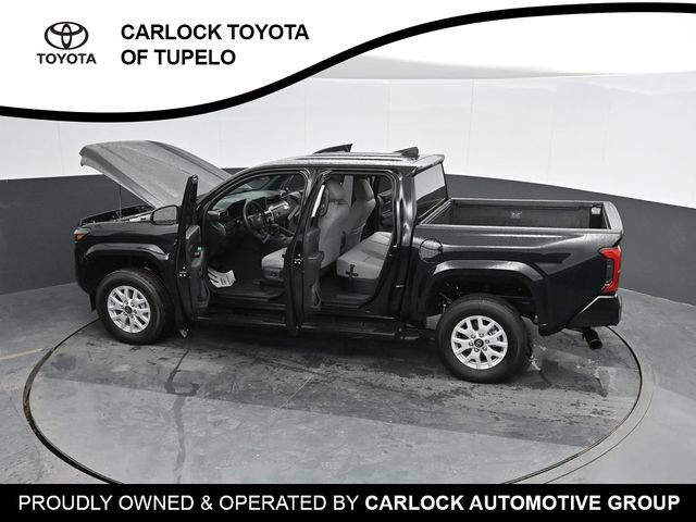 Used 2025 Toyota Tacoma SR5 AWD/4WD image 40