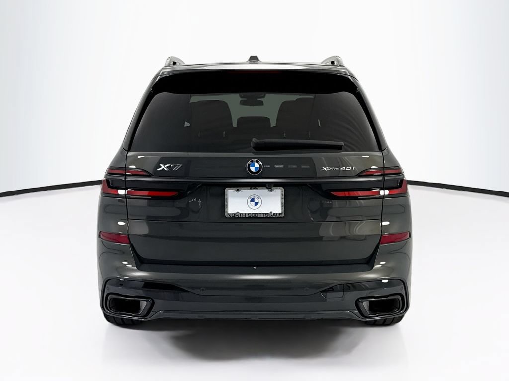 Used 2024 BMW X7 xDrive40i w/ M Sport Package AWD/4WD image 6