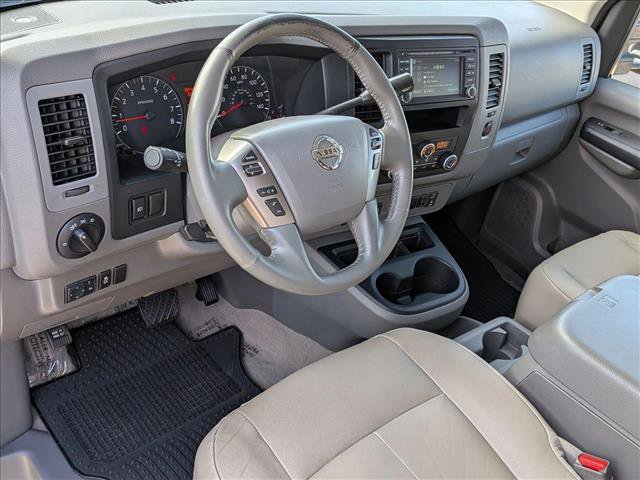 Used 2016 Nissan NV 3500 SL image 10