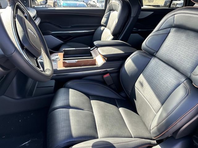 New 2026 Lincoln Navigator Black Label AWD/4WD image 22