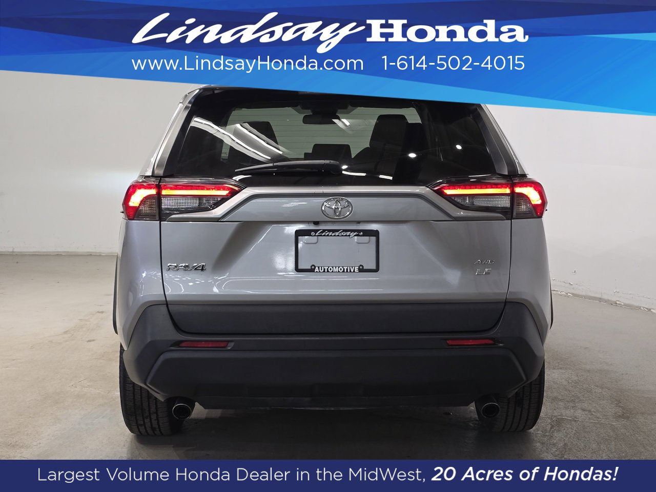 Used 2021 Toyota RAV4 LE image 5