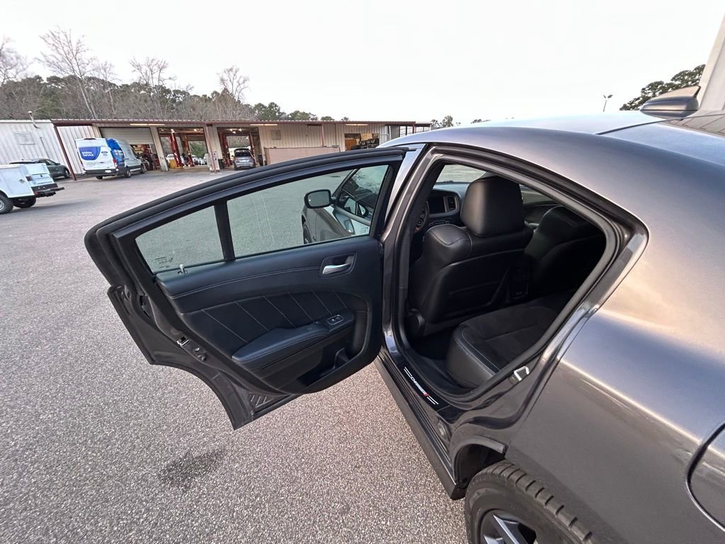 Used 2023 Dodge Charger R/T w/ Plus Group image 15