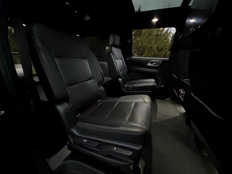 Used 2021 Chevrolet Suburban High Country w/ Premium Package image 38