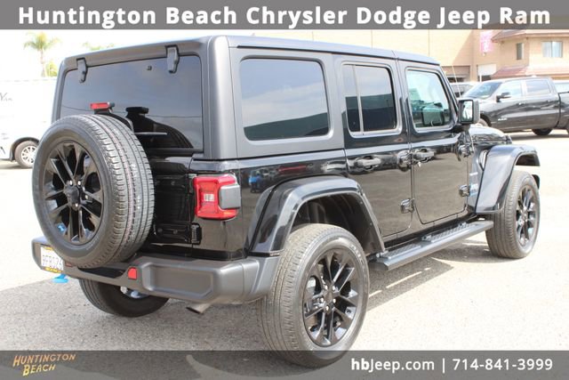 Used 2023 Jeep Wrangler Unlimited Sahara image 4