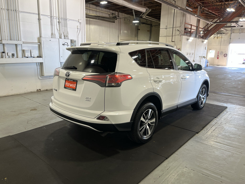 Used 2016 Toyota RAV4 XLE AWD/4WD image 6