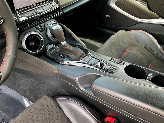 Used 2018 Chevrolet Camaro ZL1 RWD image 16