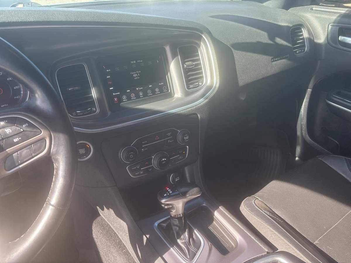 Used 2021 Dodge Charger SXT w/ Leather Interior Group image 15
