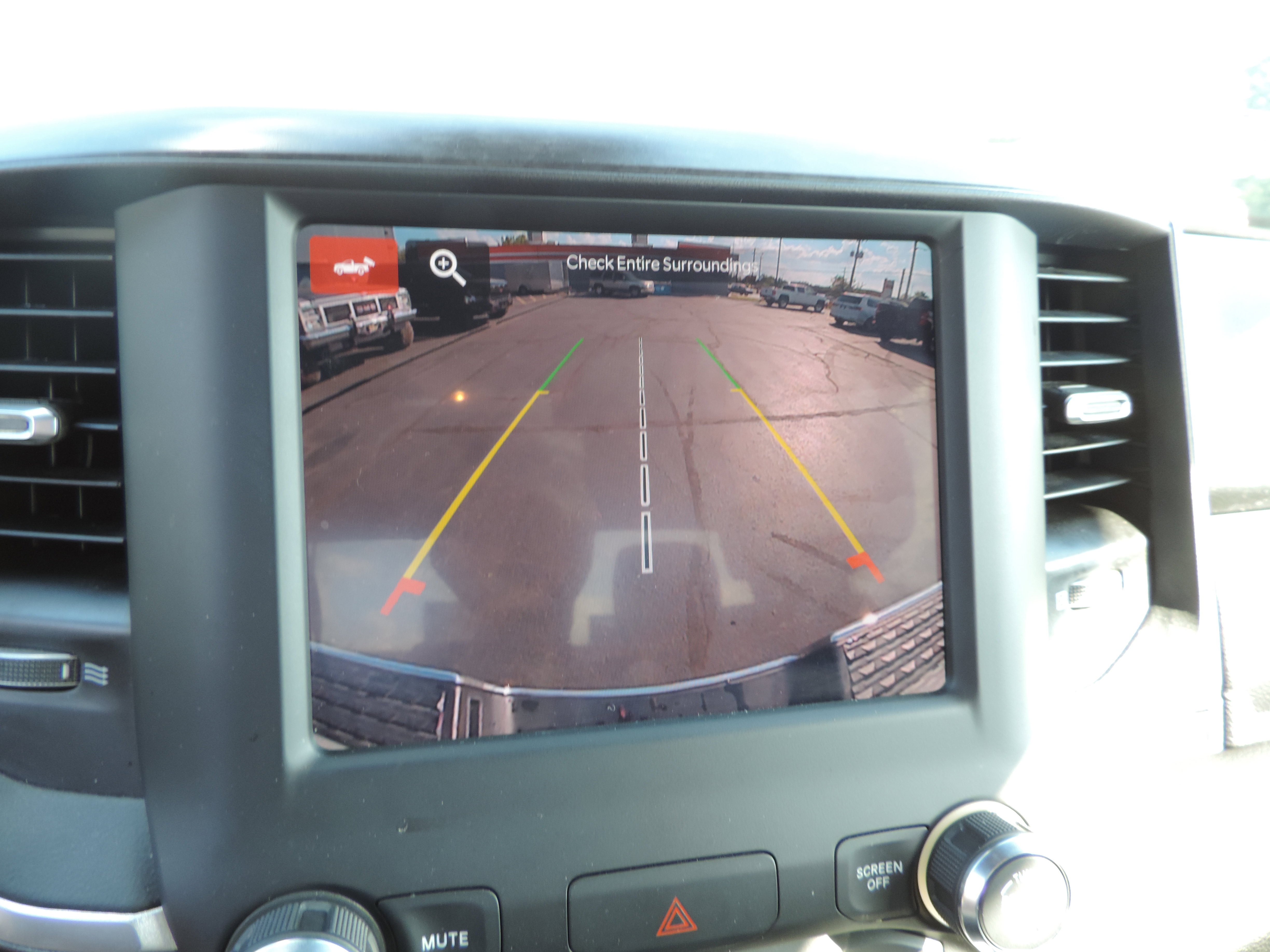 Used 2024 RAM 2500 Big Horn w/ Bed Utility Group image 12