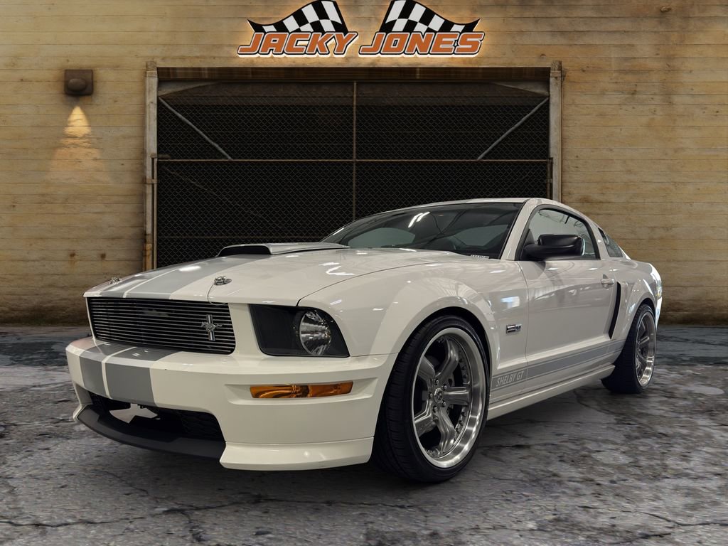 Used 2007 Ford Mustang GT Premium RWD image 2