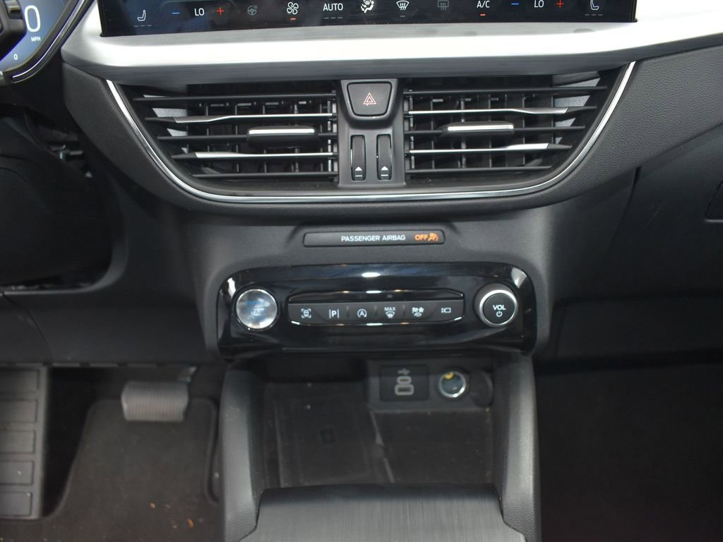 Used 2024 Ford Escape Platinum image 14